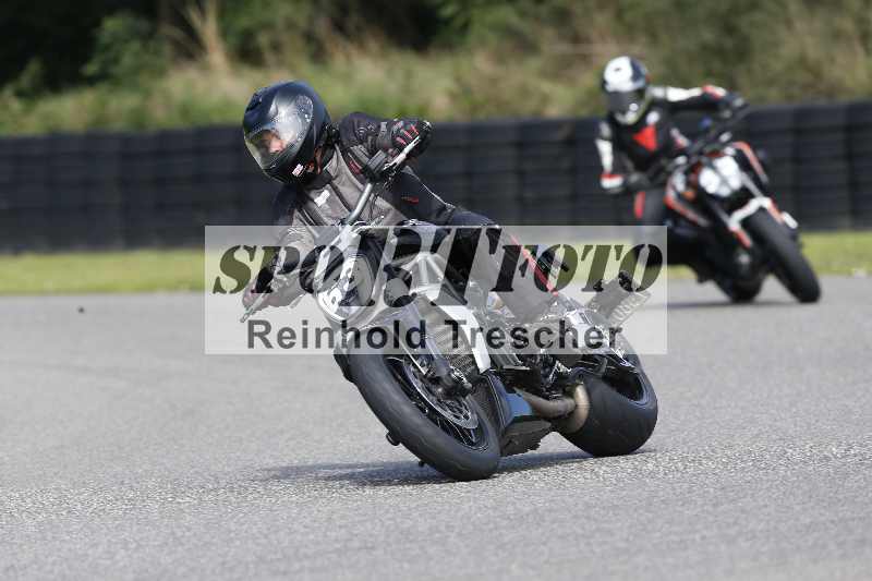 /Archiv-2025/42 07.08.2025 Peter Studer Girls Day ADR/Gruppe pink/63